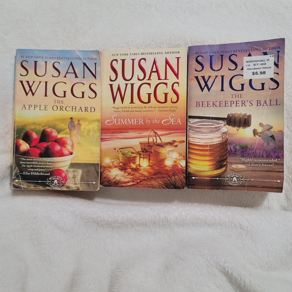 Susan Wiggs Bundle LOT OF 3 ROMANCE MYSTERY Books Summer‎ Reading Beach Read